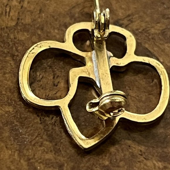 Vintage 1960s Girl Scouts Of America Brownie Trefoil Gold Pin Brooch - Picture 11 of 14